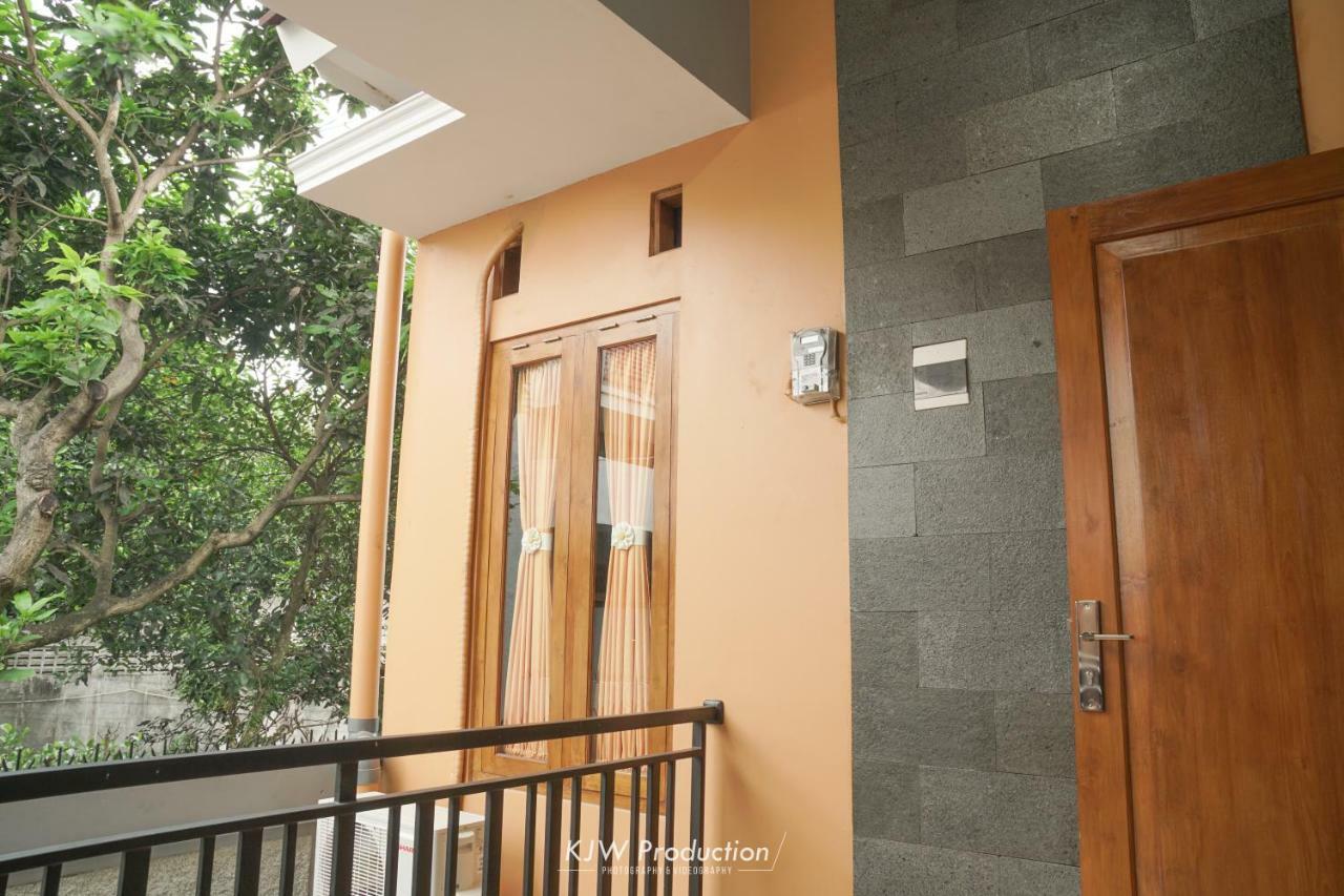 M Stay Guest House Jogja Yogyakarta Exterior photo