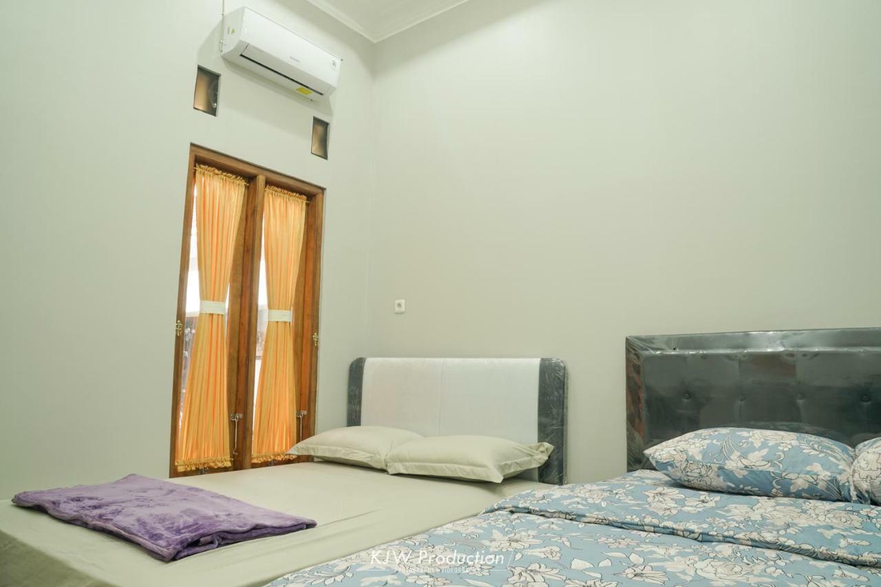 M Stay Guest House Jogja Yogyakarta Exterior photo