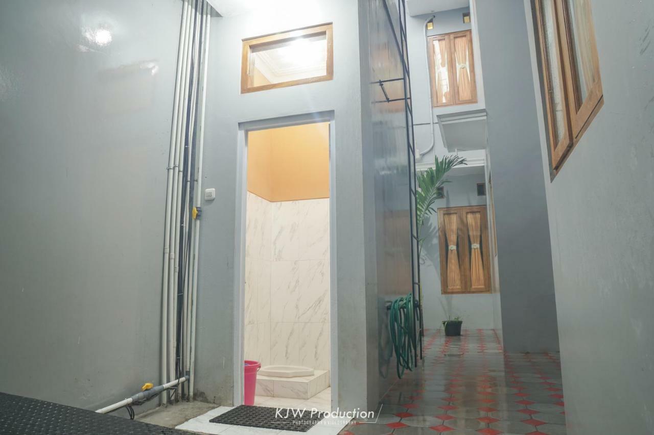 M Stay Guest House Jogja Yogyakarta Exterior photo