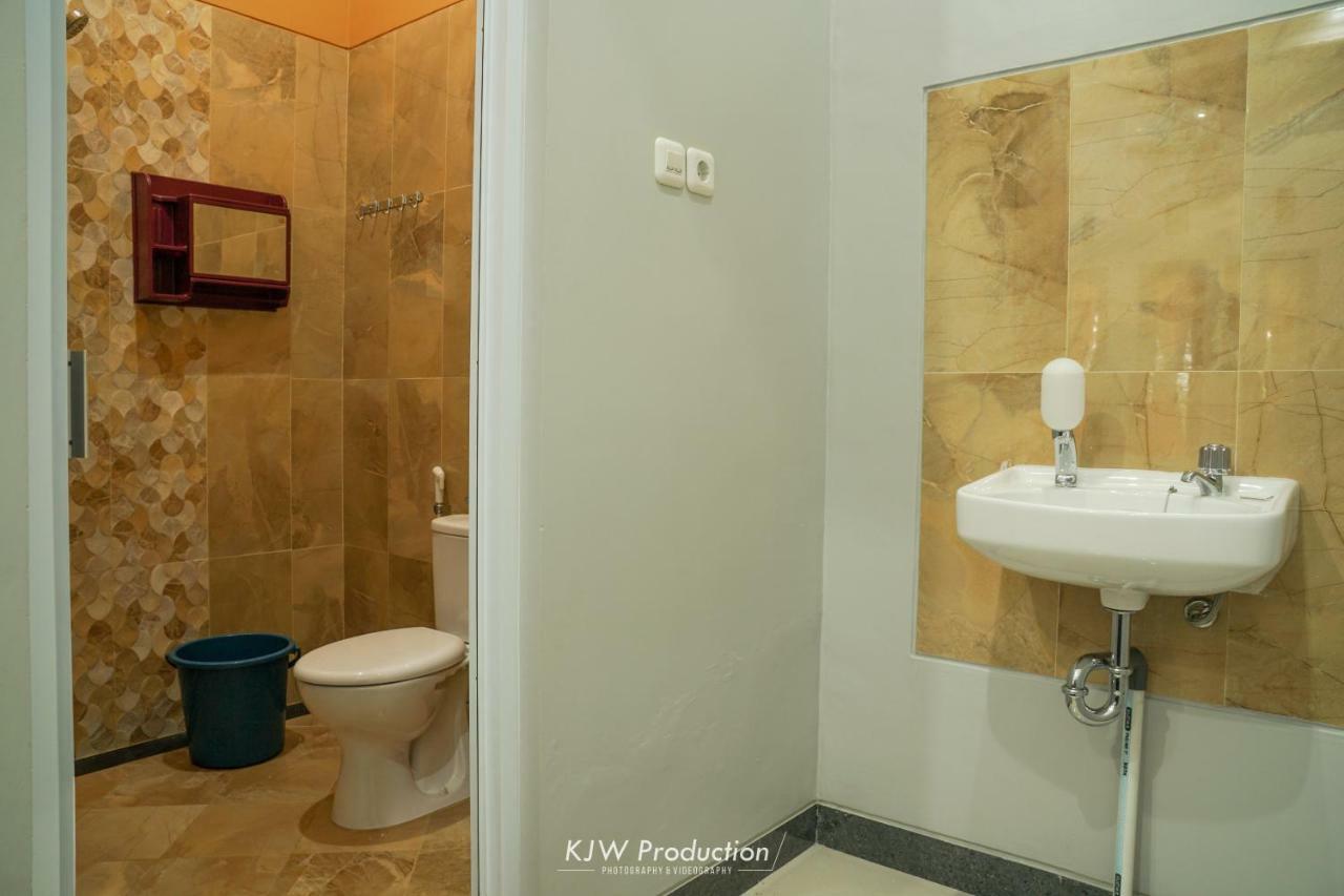 M Stay Guest House Jogja Yogyakarta Exterior photo
